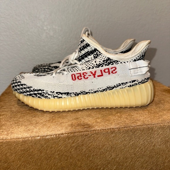 Adidas Yeezy Boost 350 V2 White Black Red CP9654 Size 27 cm‎ with Tag Only - Picture 1 of 7